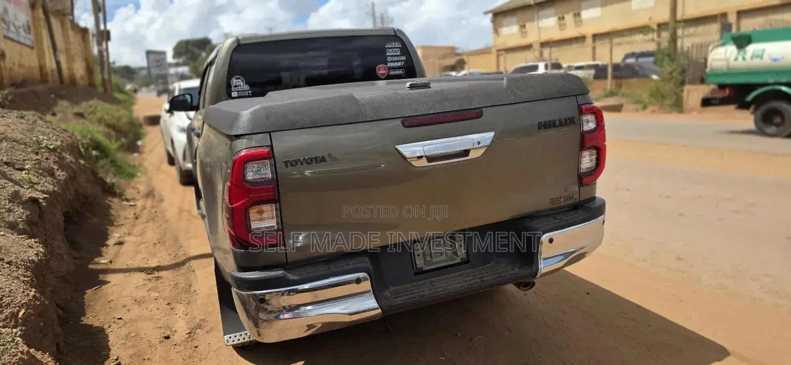 Toyota Hilux 2022 Green