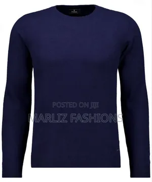 Round Neck Long Sleeved Sweater