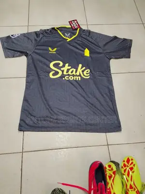 Everton Home Kit