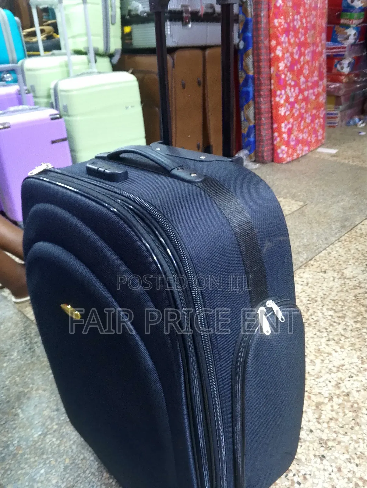 Cloth Suitcases. Large. ( Black).