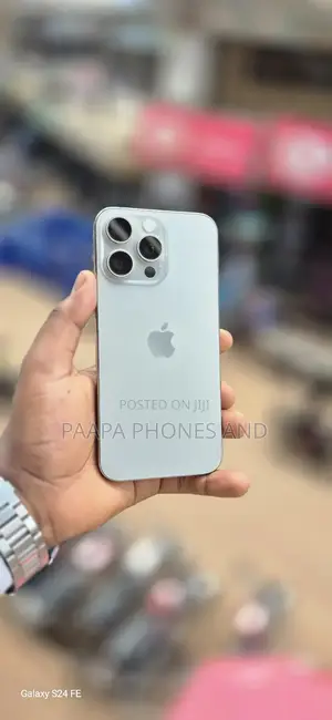 Apple iPhone 15 Pro Max 256 GB Gold