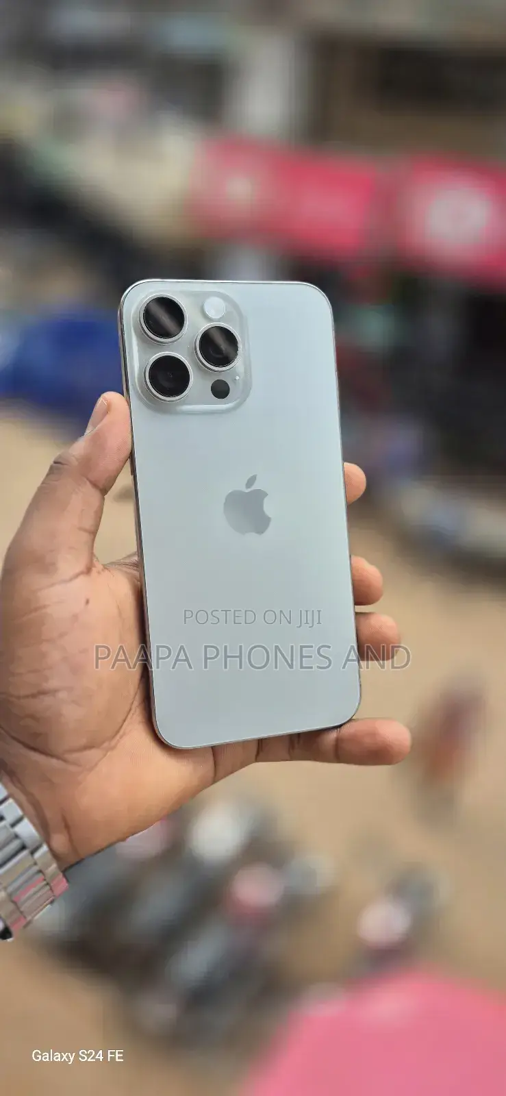 Apple iPhone 15 Pro Max 256 GB Gold