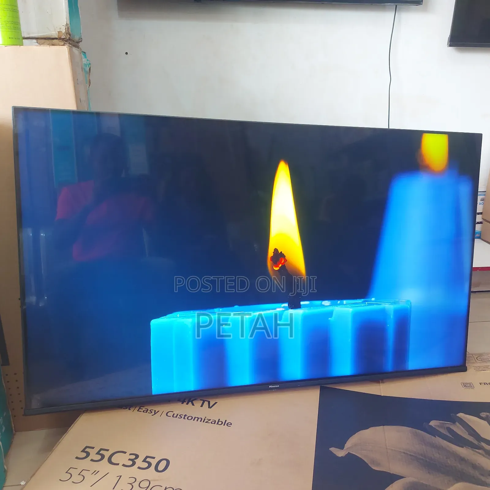 Smart Hisense 55 Inches Tv