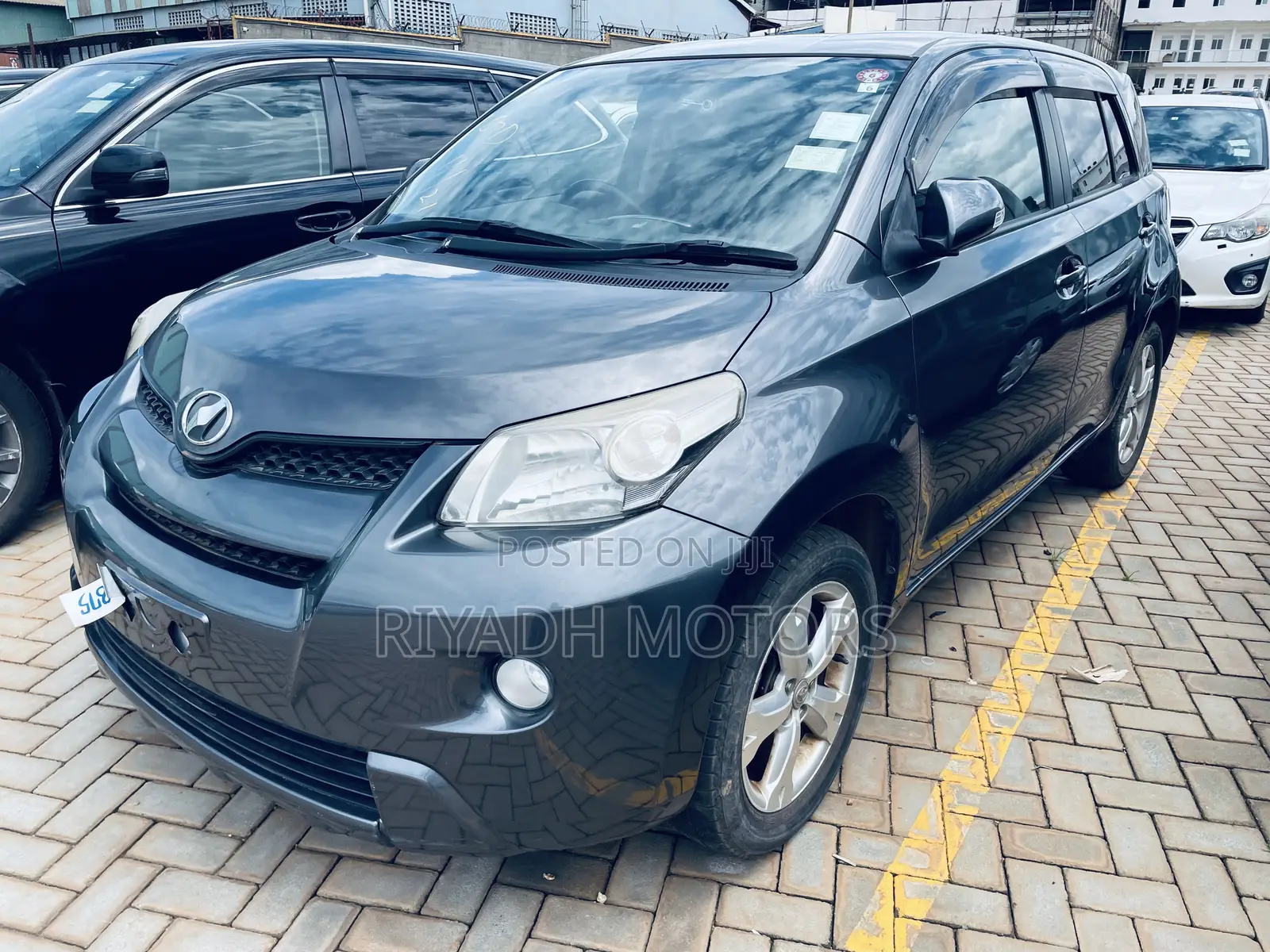 Toyota IST 2011 Gray