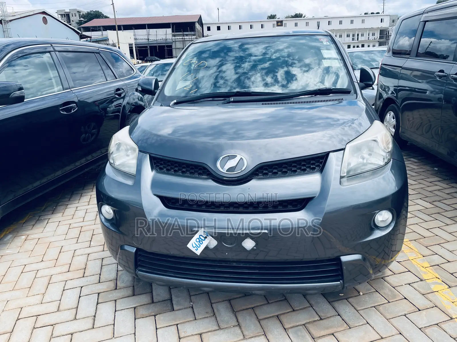 Toyota IST 2011 Gray
