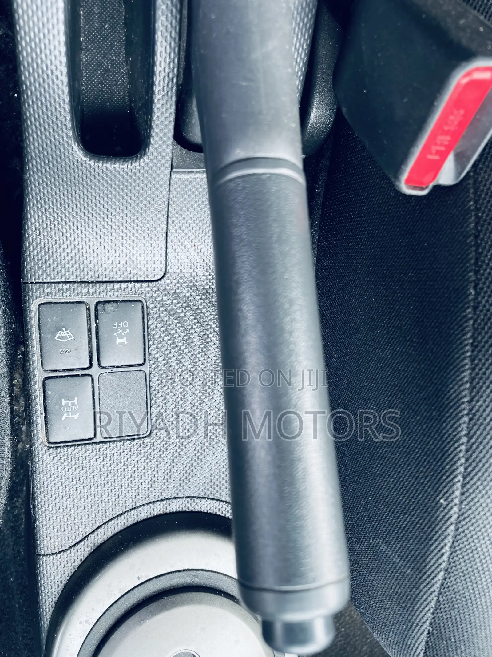 Toyota IST 2011 Gray