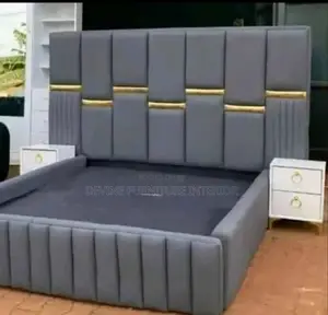 5x6 Bed With Side Table