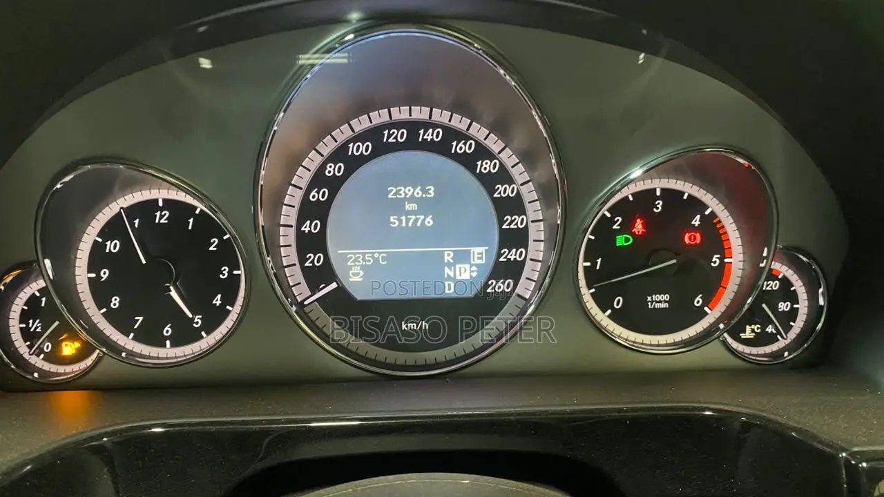 Mercedes-Benz E350 Base BlueTec Sedan (3.0L 6cyl 7A) 2012 White