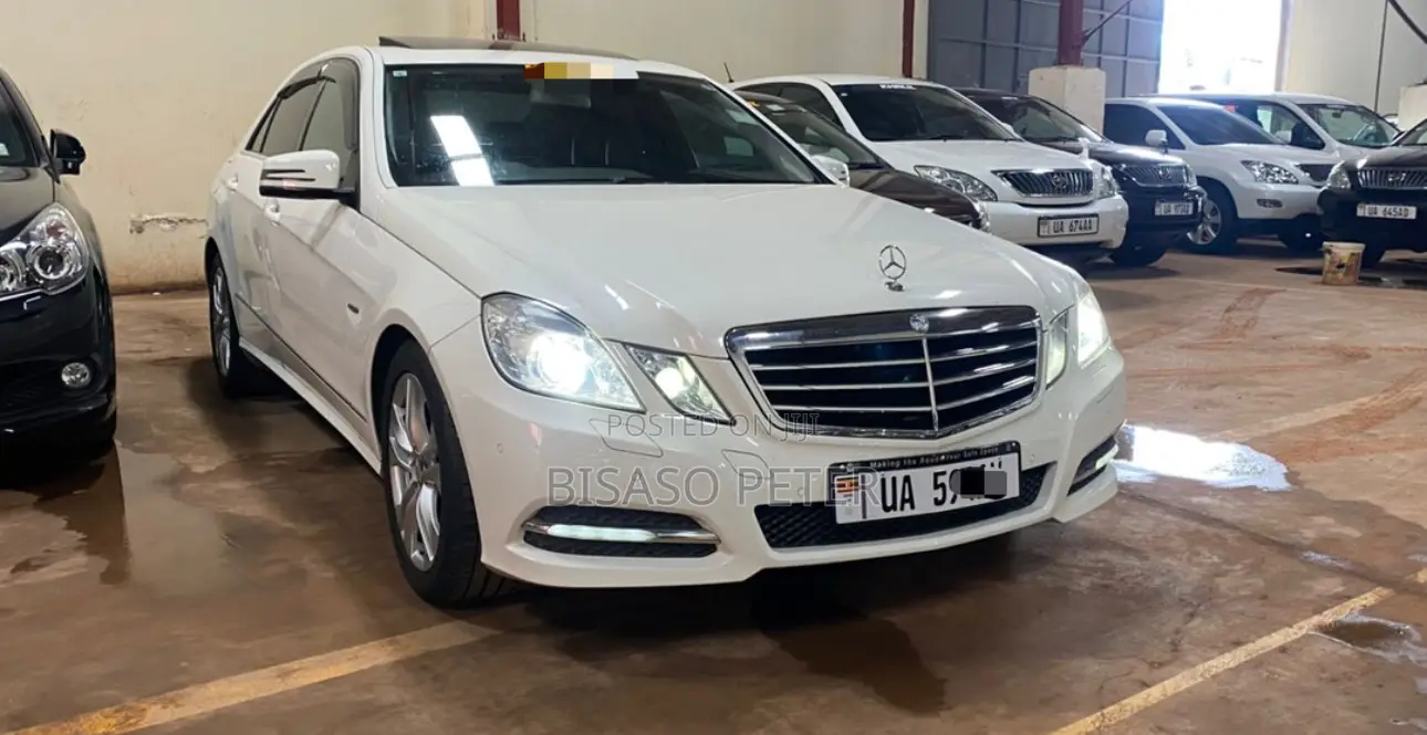 Mercedes-Benz E350 Base BlueTec Sedan (3.0L 6cyl 7A) 2012 White