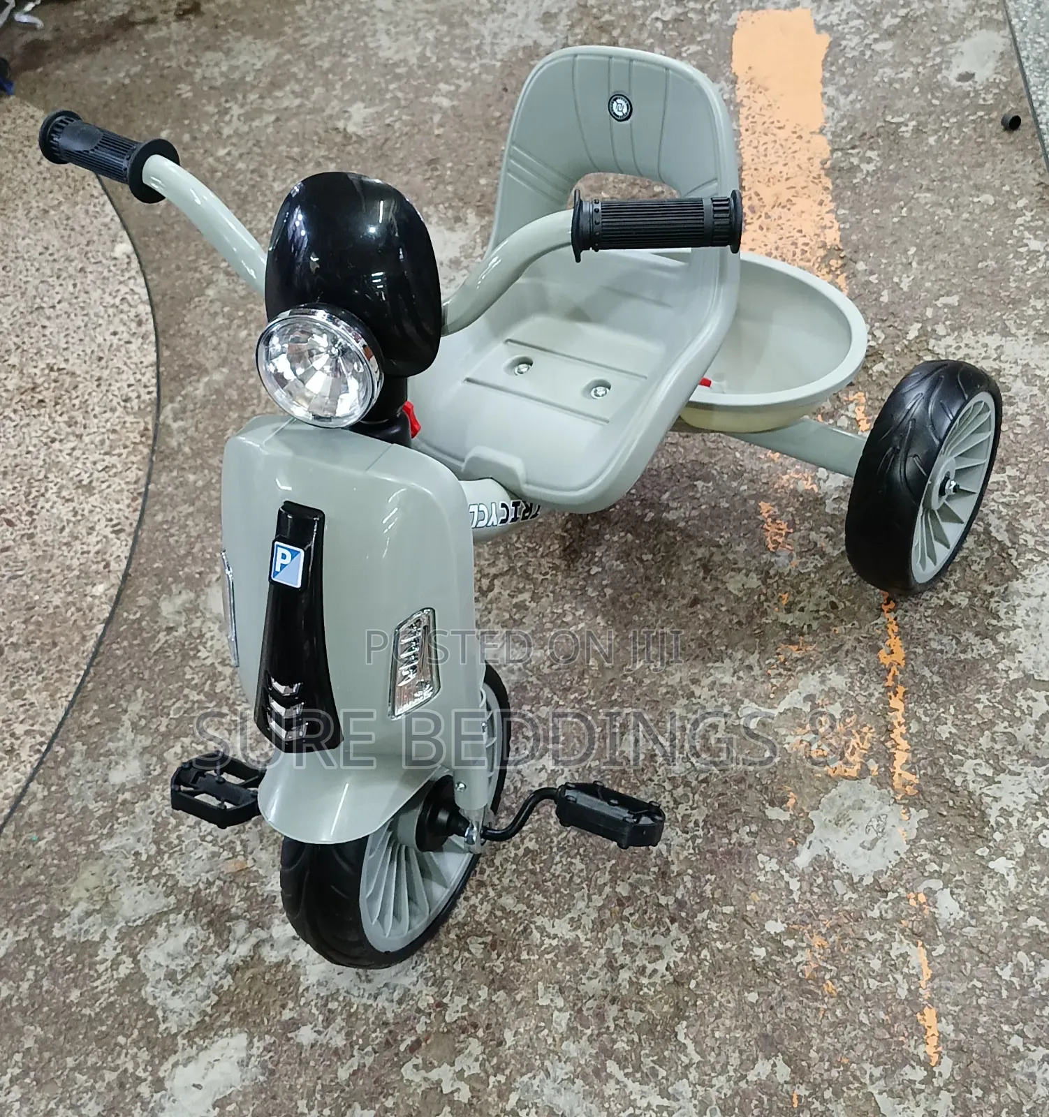 Poa Tricycle