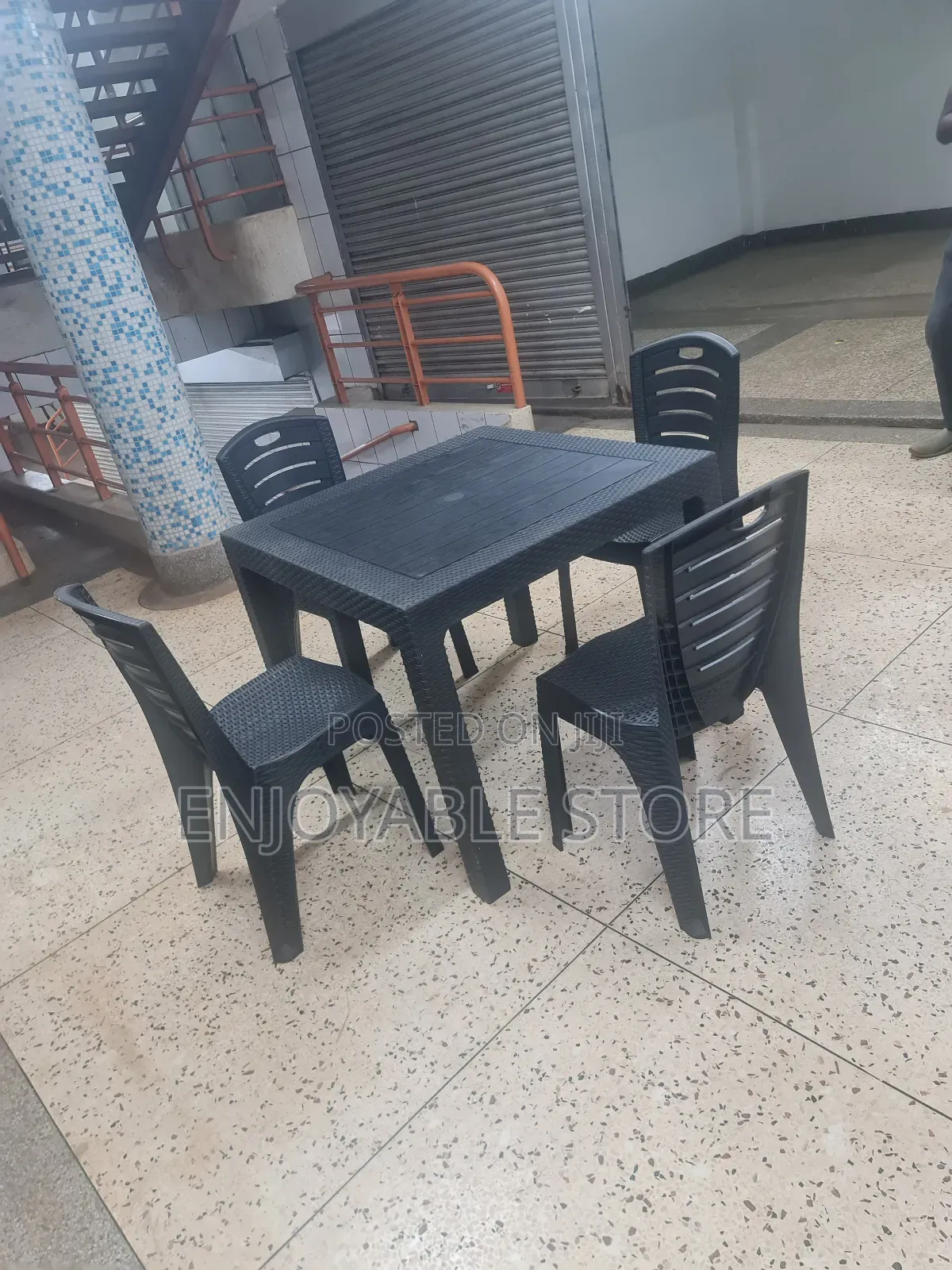 Restaurant Chairs And Table Wholesale