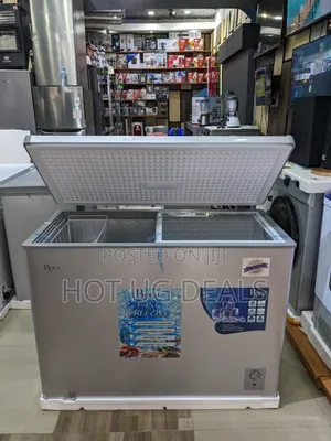 Roch 300 Litres Deep / Chest Freezer - Grey(2 Yr Wrnty)