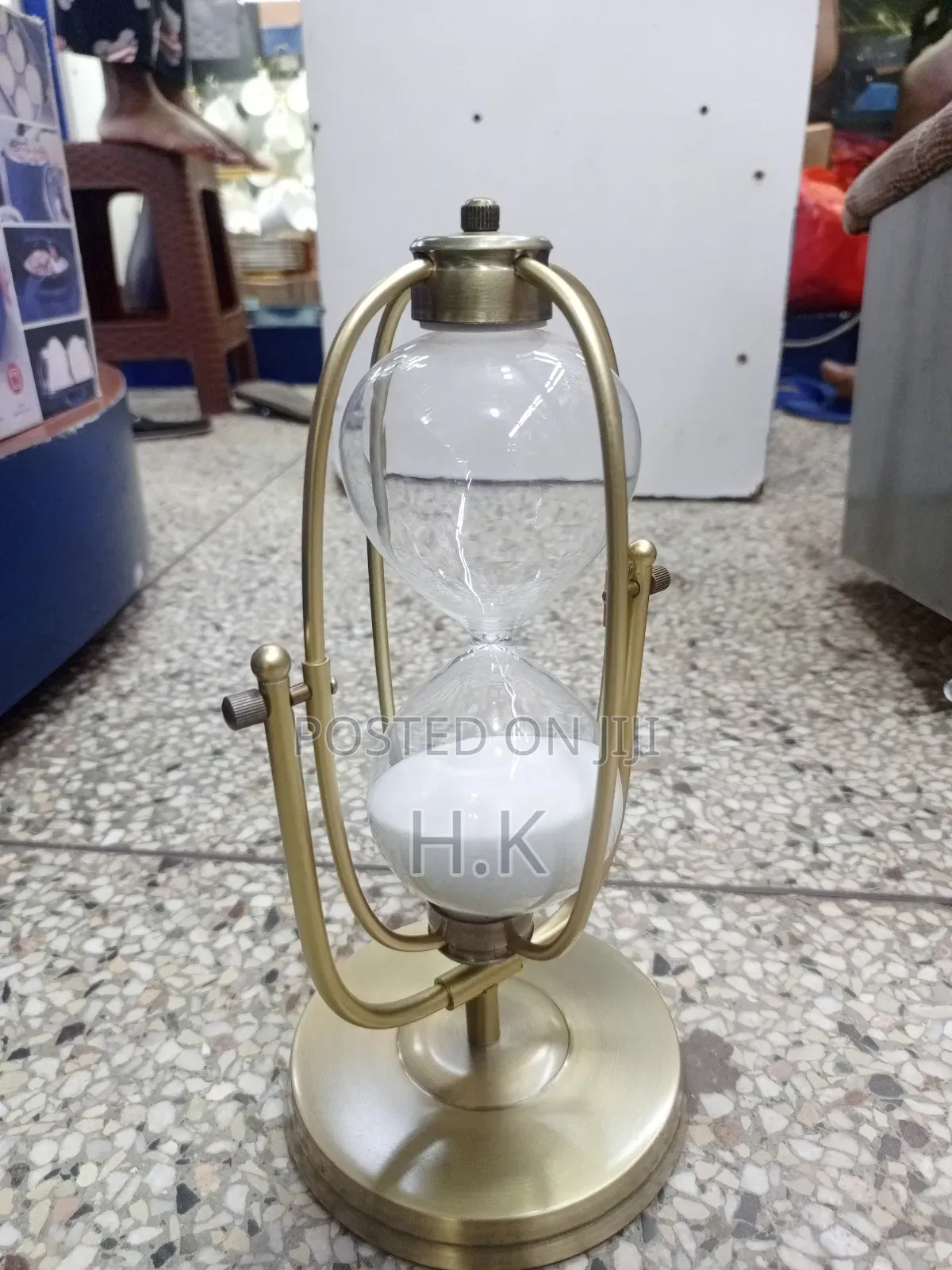 Swivel Gold Metal Hourglass Timer