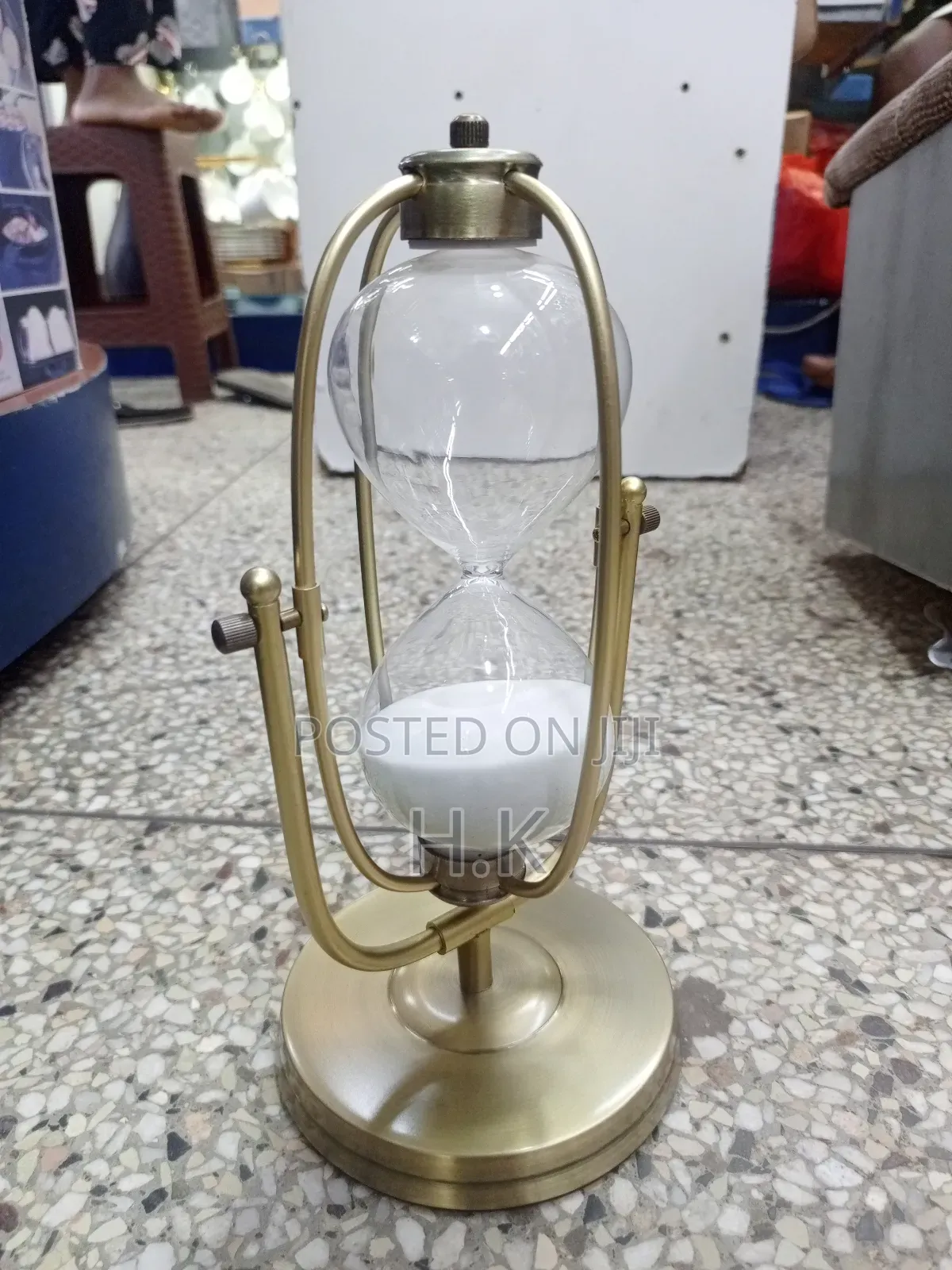 Swivel Gold Metal Hourglass Timer