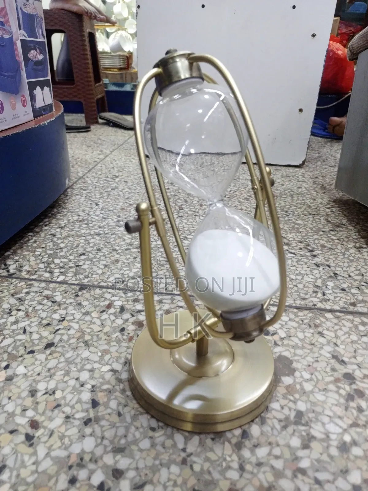 Swivel Gold Metal Hourglass Timer