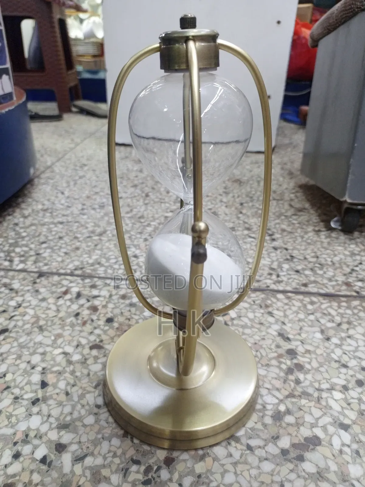 Swivel Gold Metal Hourglass Timer