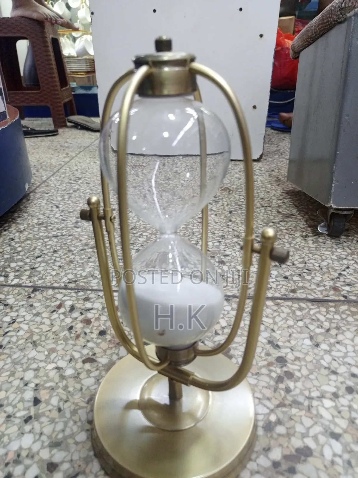 Swivel Gold Metal Hourglass Timer