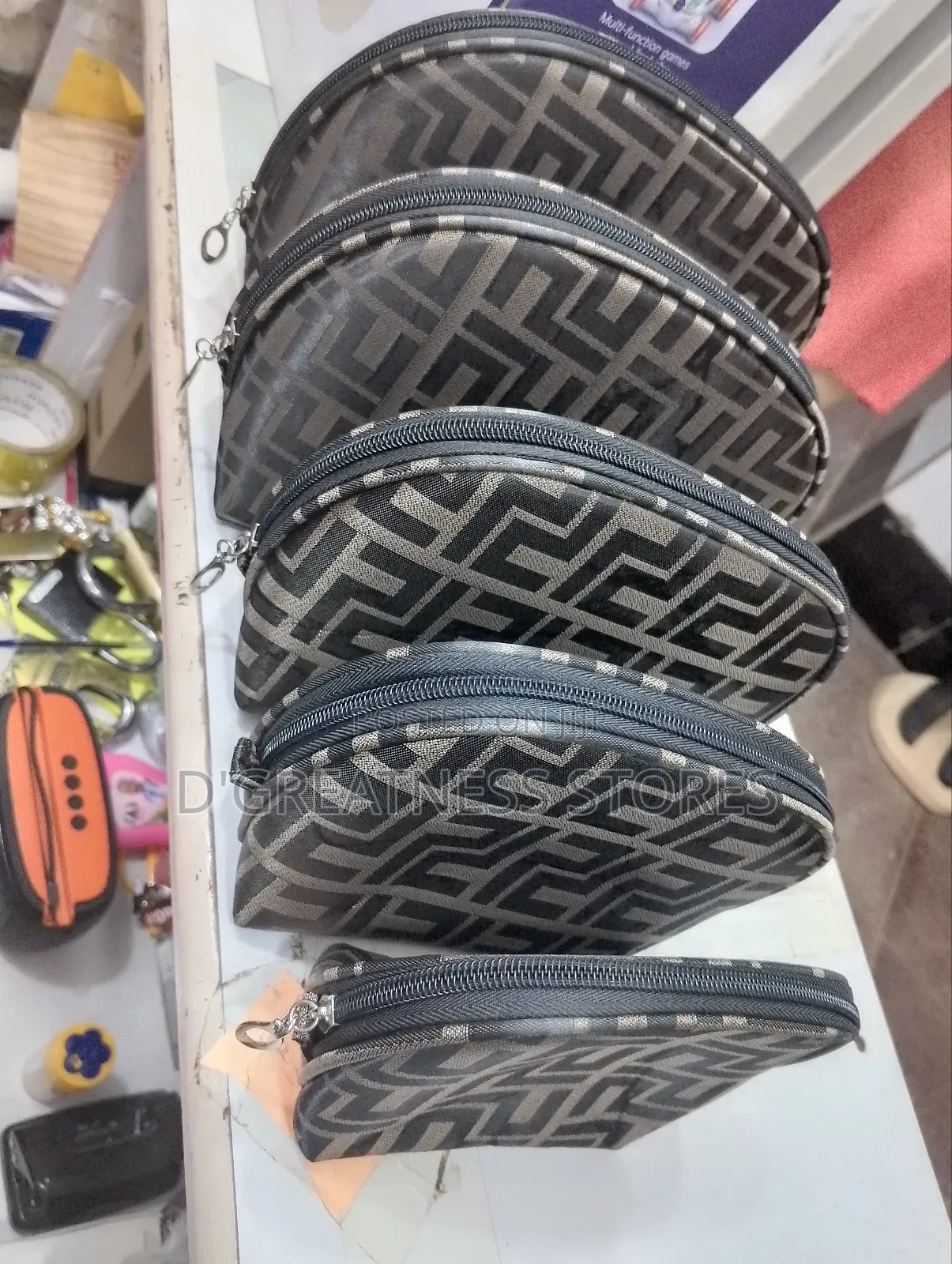 5 PCS Set Make Up / Toilet Bag