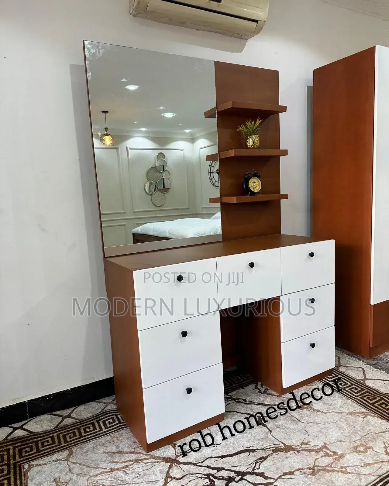 Functional /Dressing Tables. /Perfect for Organizing/