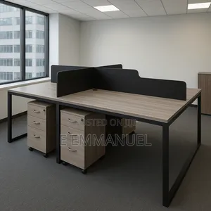 Four Seater Worksation Regal