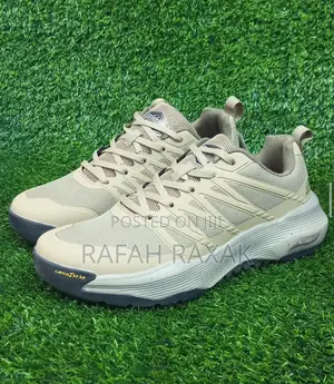 Original Cream Men’S Skechers Arch Fit Trail Sneakers