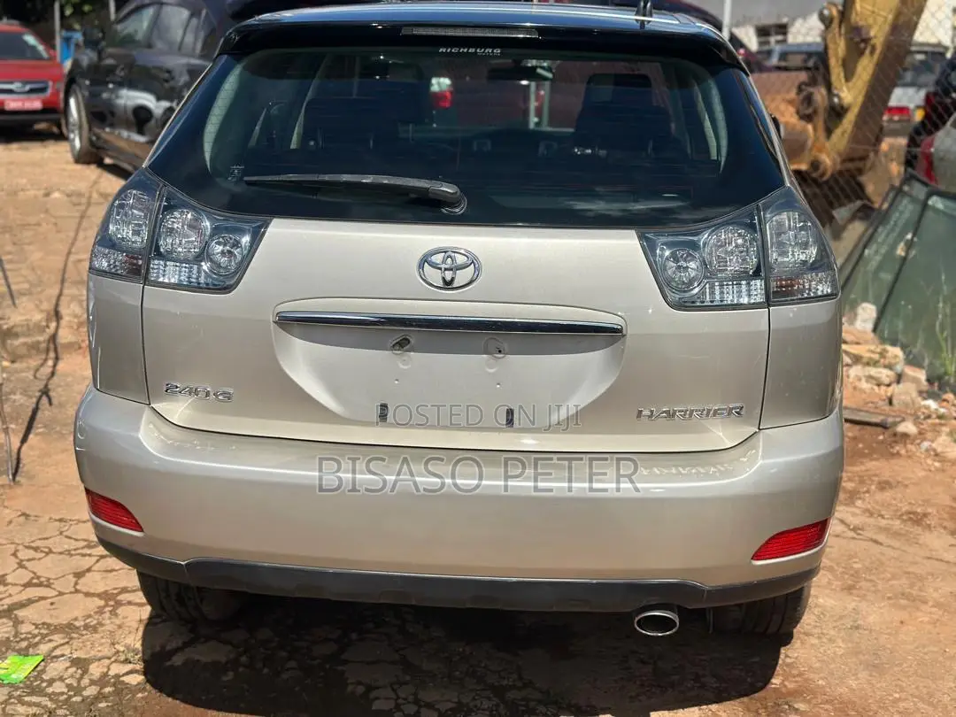 Toyota Harrier 2.4 2012 Gold