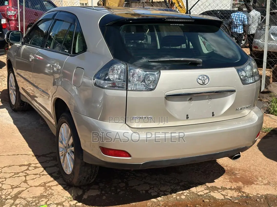 Toyota Harrier 2.4 2012 Gold