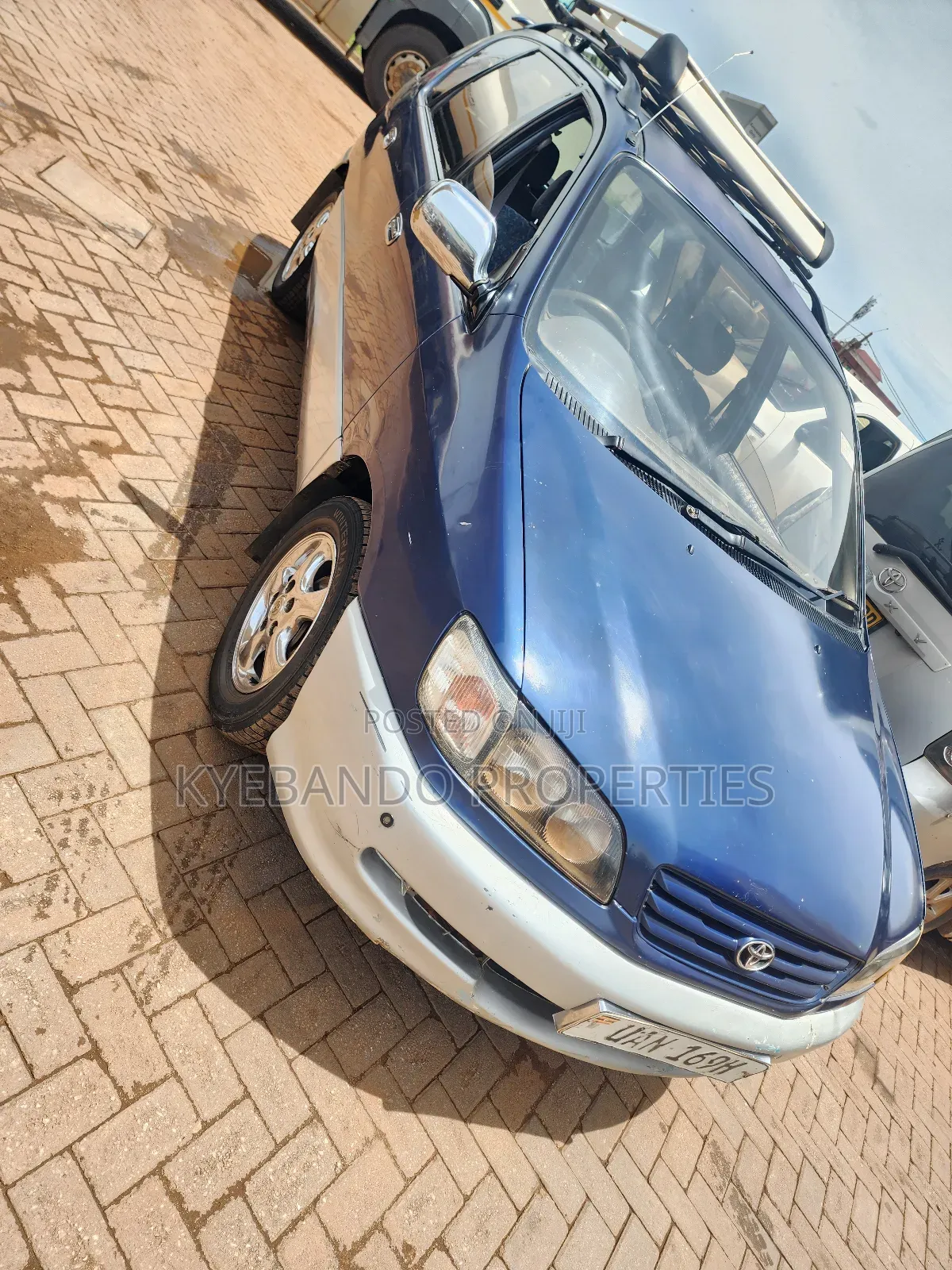 Toyota Ipsum 1999 Blue