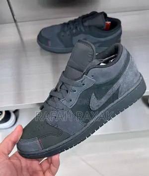 Original Nike Air Jordan 1 Low Se “Craft” Sneaker