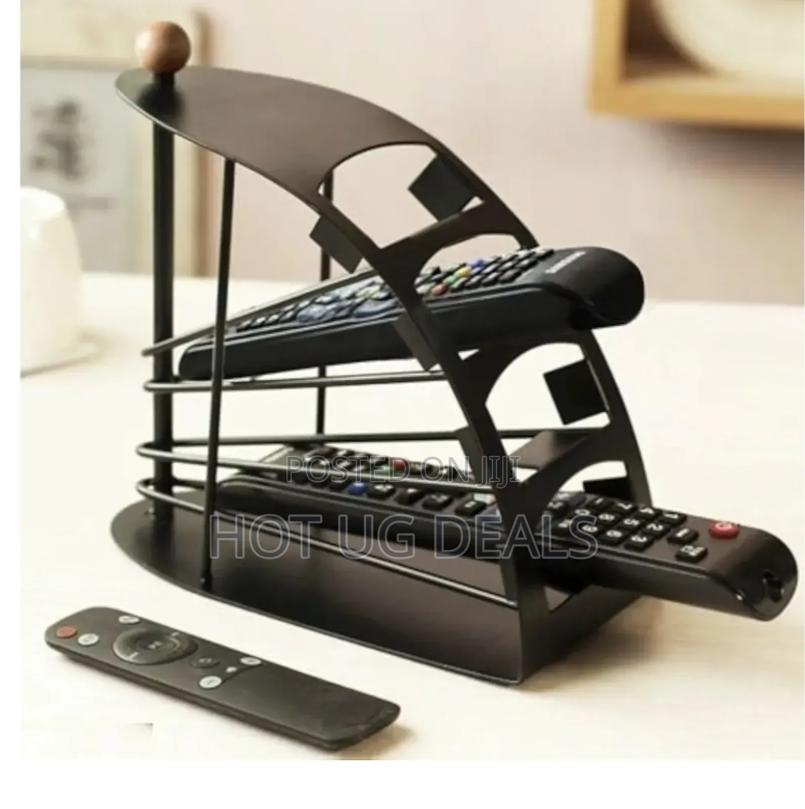Remote Organizer Metallic