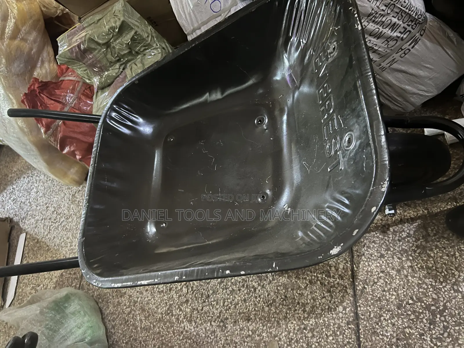 Everest Wheelbarrow