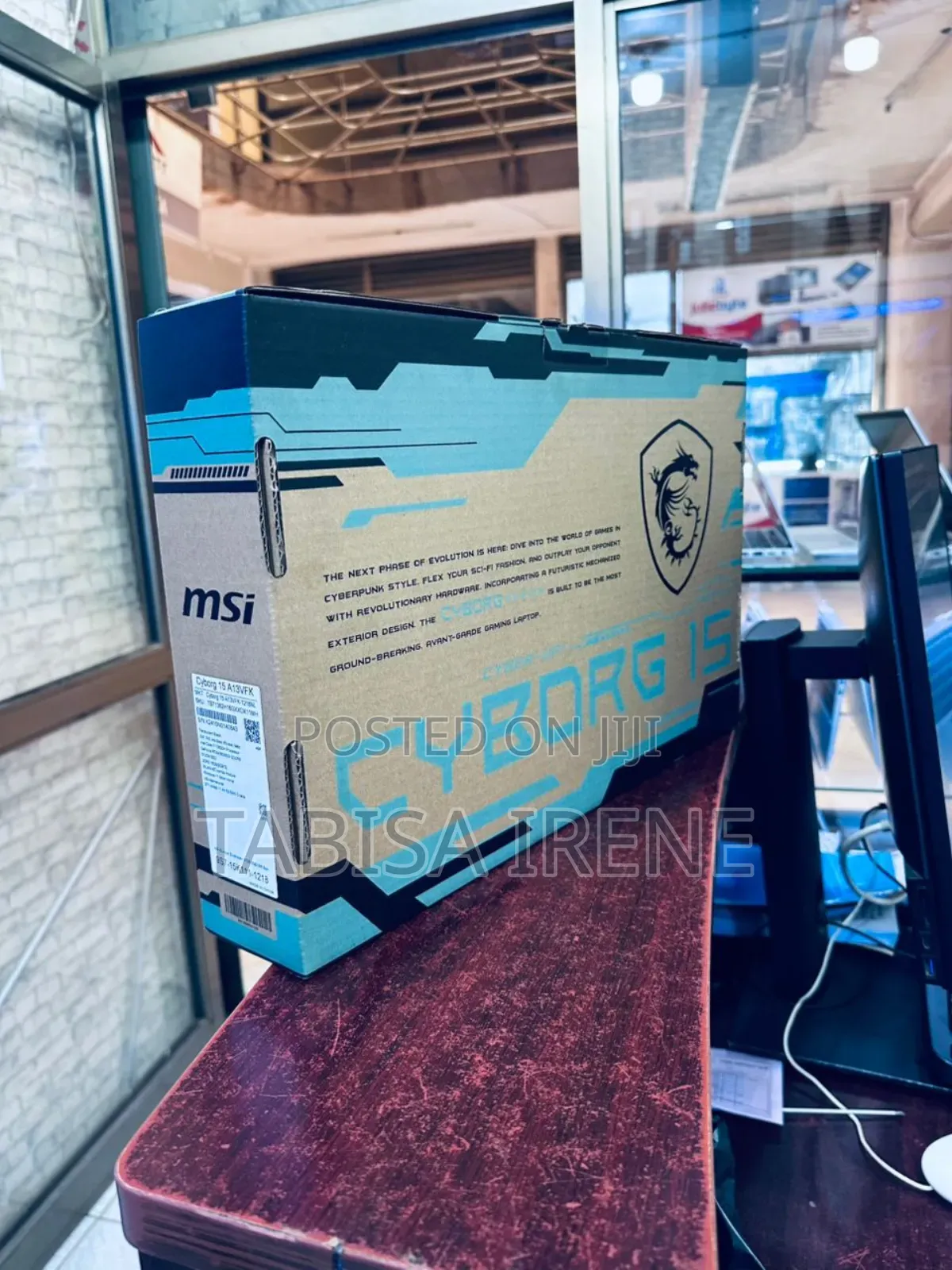 New Laptop MSI Cyborg 15 16GB Intel Core I7 SSD 512GB