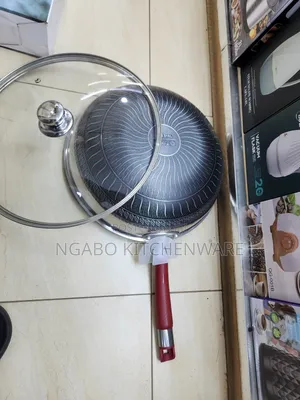Frying Pan With Lid