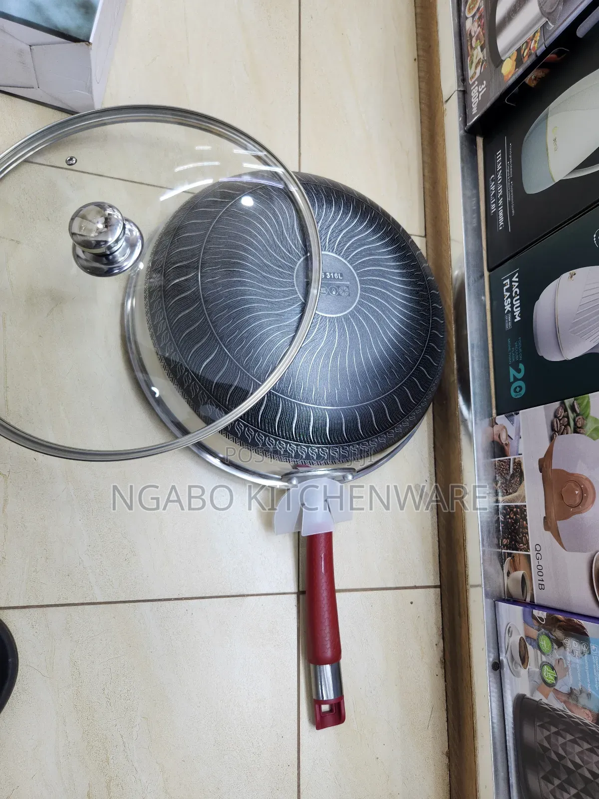Frying Pan With Lid