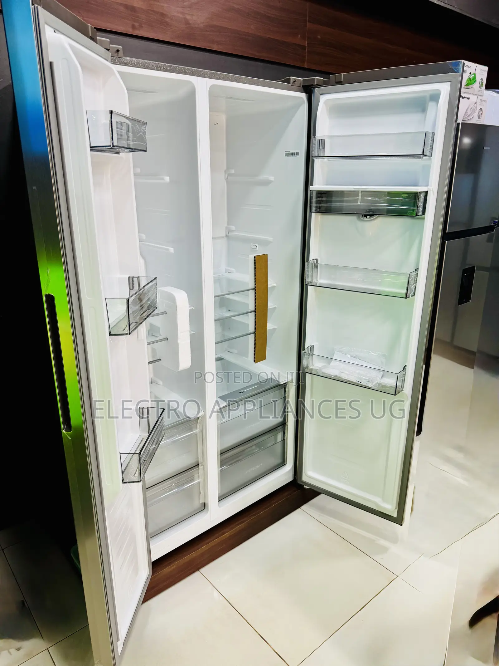 Hisense 750 Side by Side Refrigerator.