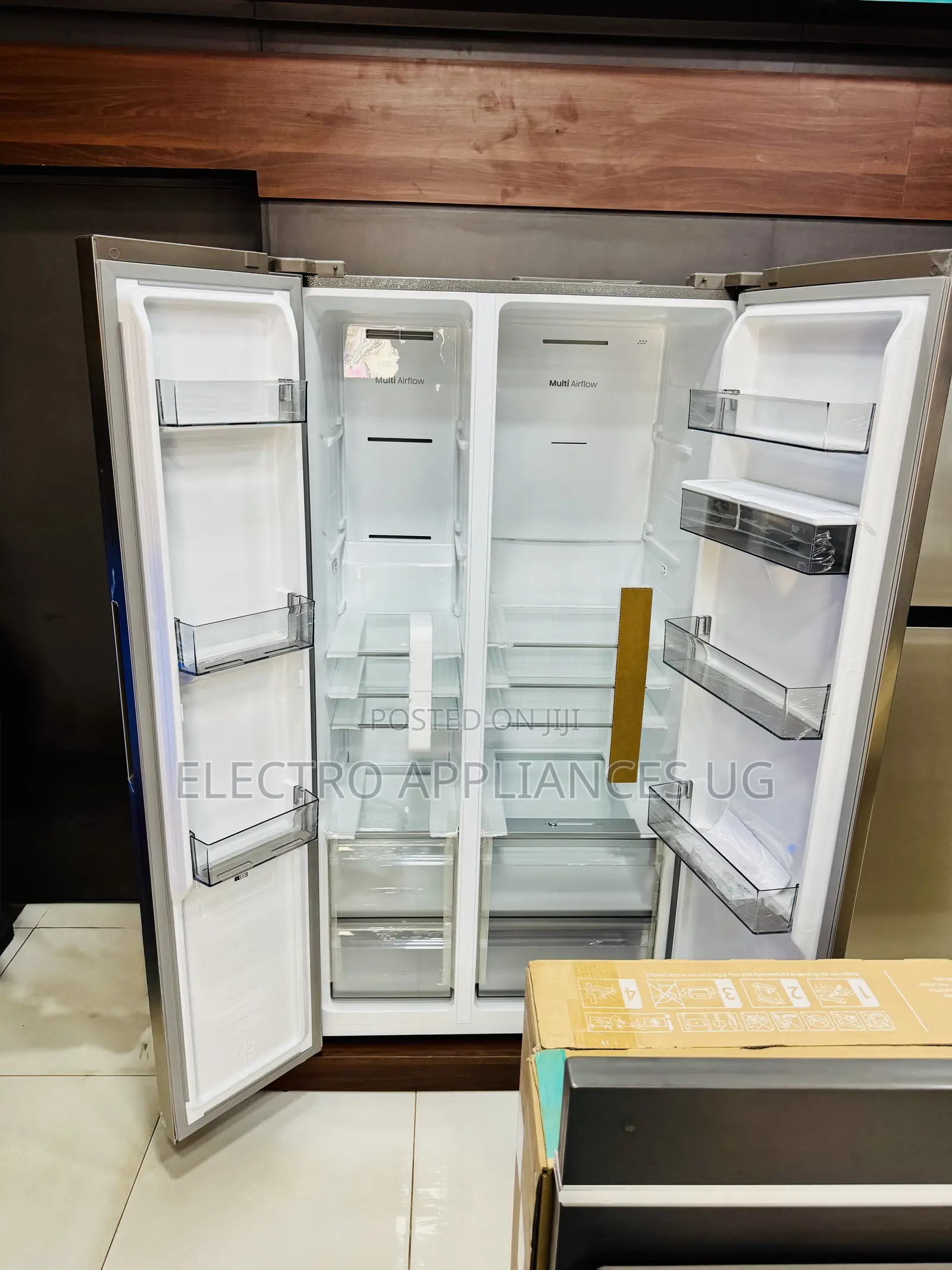 Hisense 750 Side by Side Refrigerator.