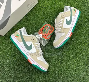 Nike Sb Dunk Low X Jarritos Skateboard Sneakers