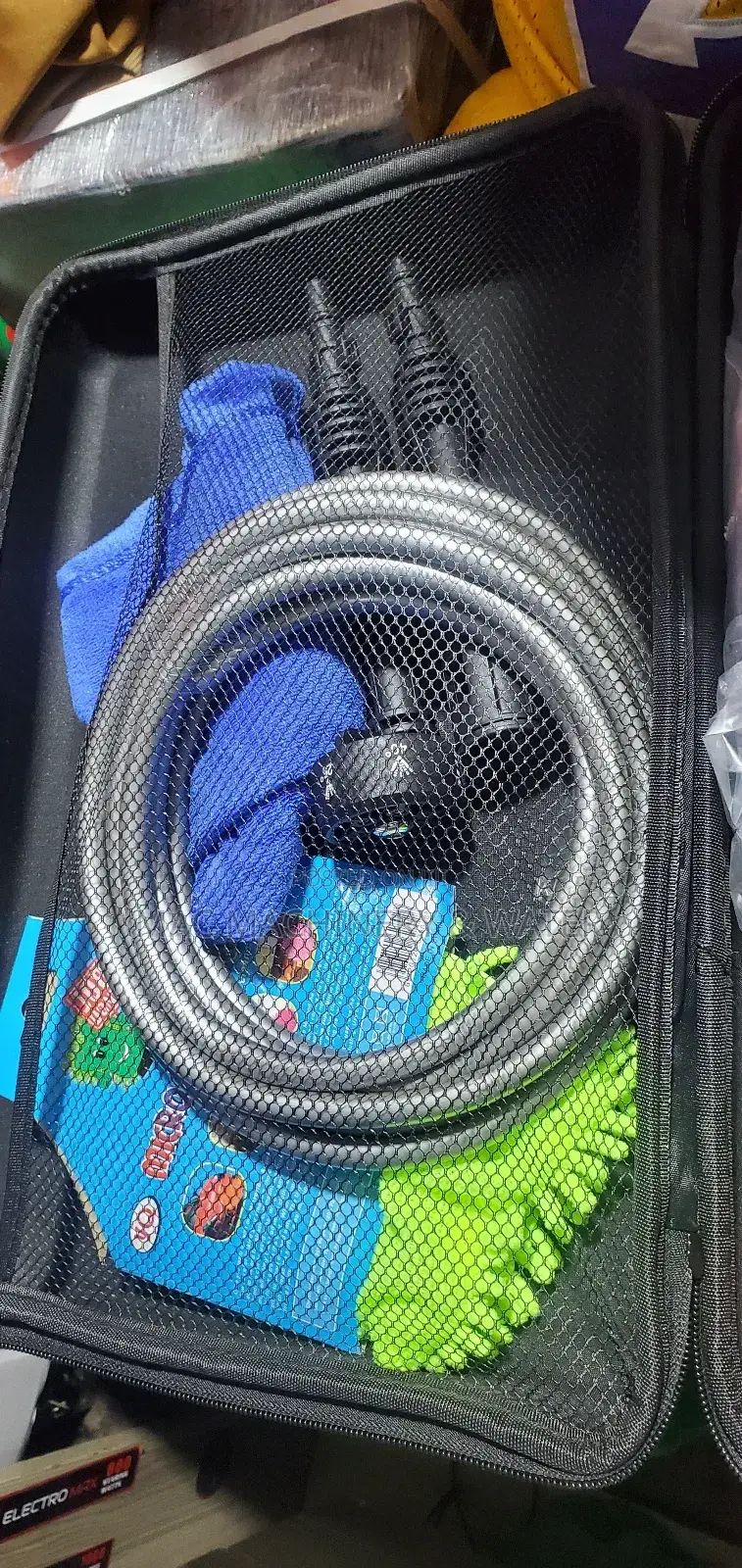 Cordless / Rechargeable/Battery Pressure Washer and Sprayer