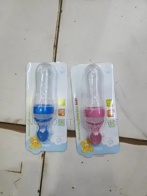 Baby Food Feeder