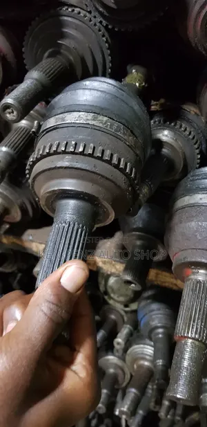 Driving Shaft for Mazda Tribute and Ford Escape