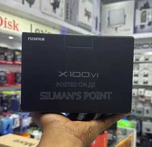 Fujifilm X100 Vi Silver