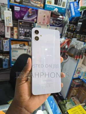 Samsung Galaxy A05 64 GB White