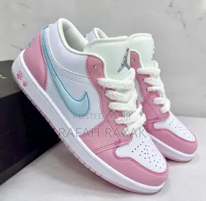 Nike Air Jordan 1 Low Se “Paw Print” WMNS Sneakers