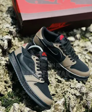 Black/Brown Nike Air Jordan 1 Low Og Travis Scott Sneakers