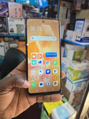 Infinix Hot 40i 128 GB Black
