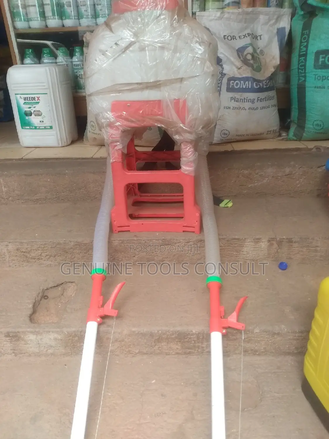 Agricultural Fertilizer Applicator