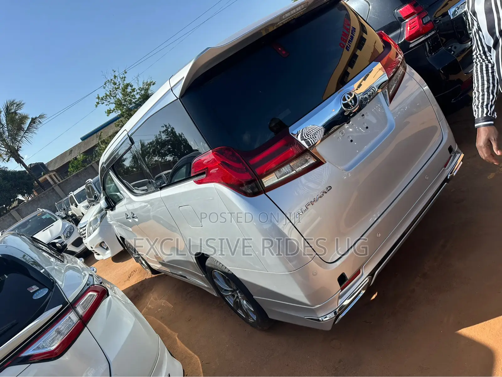 Toyota Alphard 2017 Silver