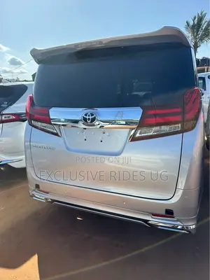 Toyota Alphard 2017 Silver