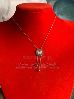 Round Butterfly Gold Necklace