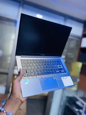 Laptop Asus VivoBook E12 E203NAH 8GB Intel Core I3 SSD 256GB